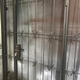 тамбурная решетчатая дверь с одним замком