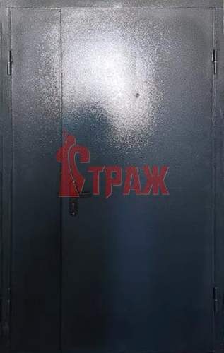 стандартная тамбурная дверь с двумя распашными створками